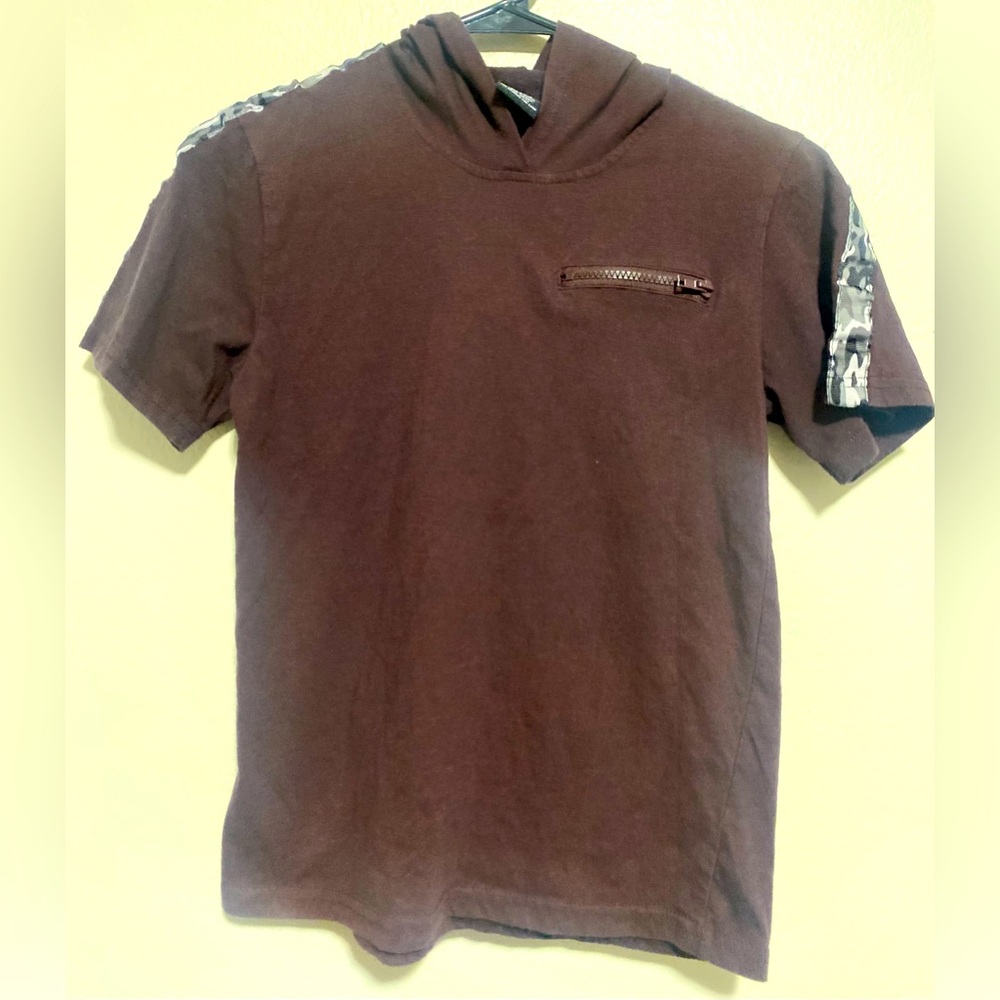 💰2/$10 Used Boys Deep Purple Hooded Shirt - size 10/12